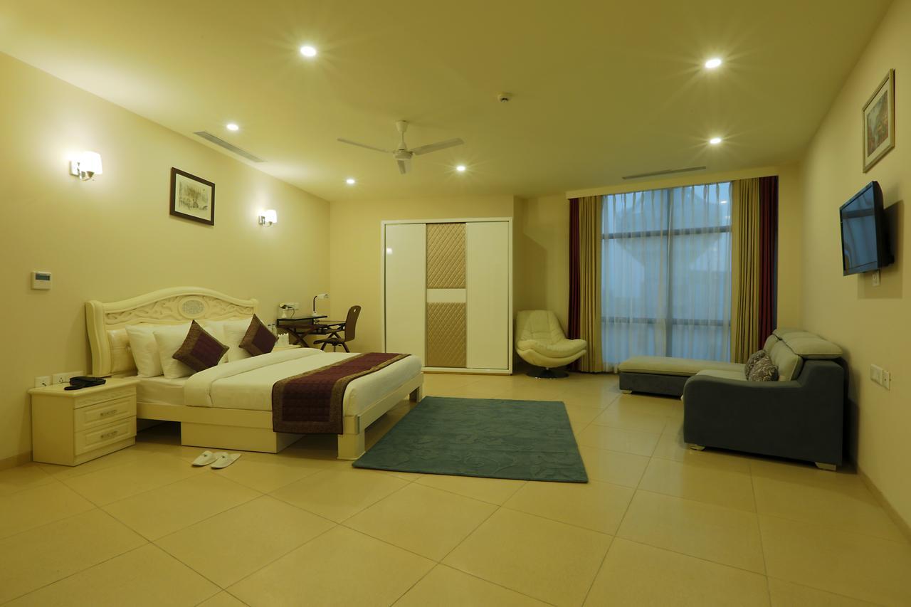 Fairvacanze Inns And Suites Sonipat Bagian luar foto